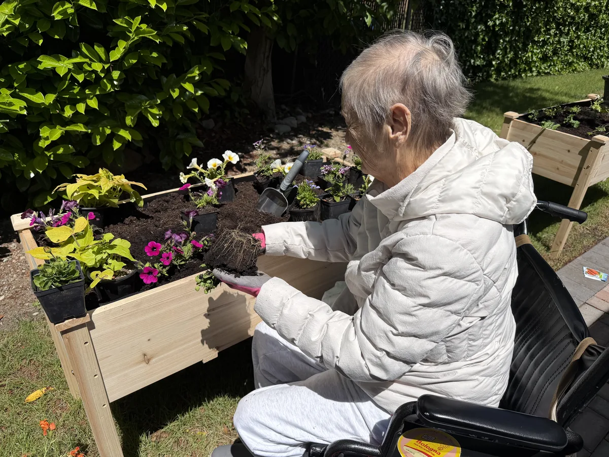 Smiles at the planting party